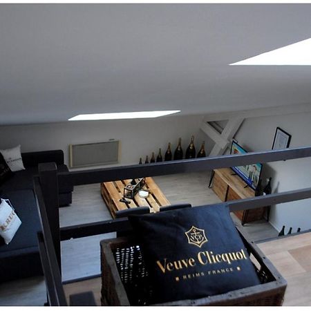 Studio Champagne Apartman Reims Kültér fotó